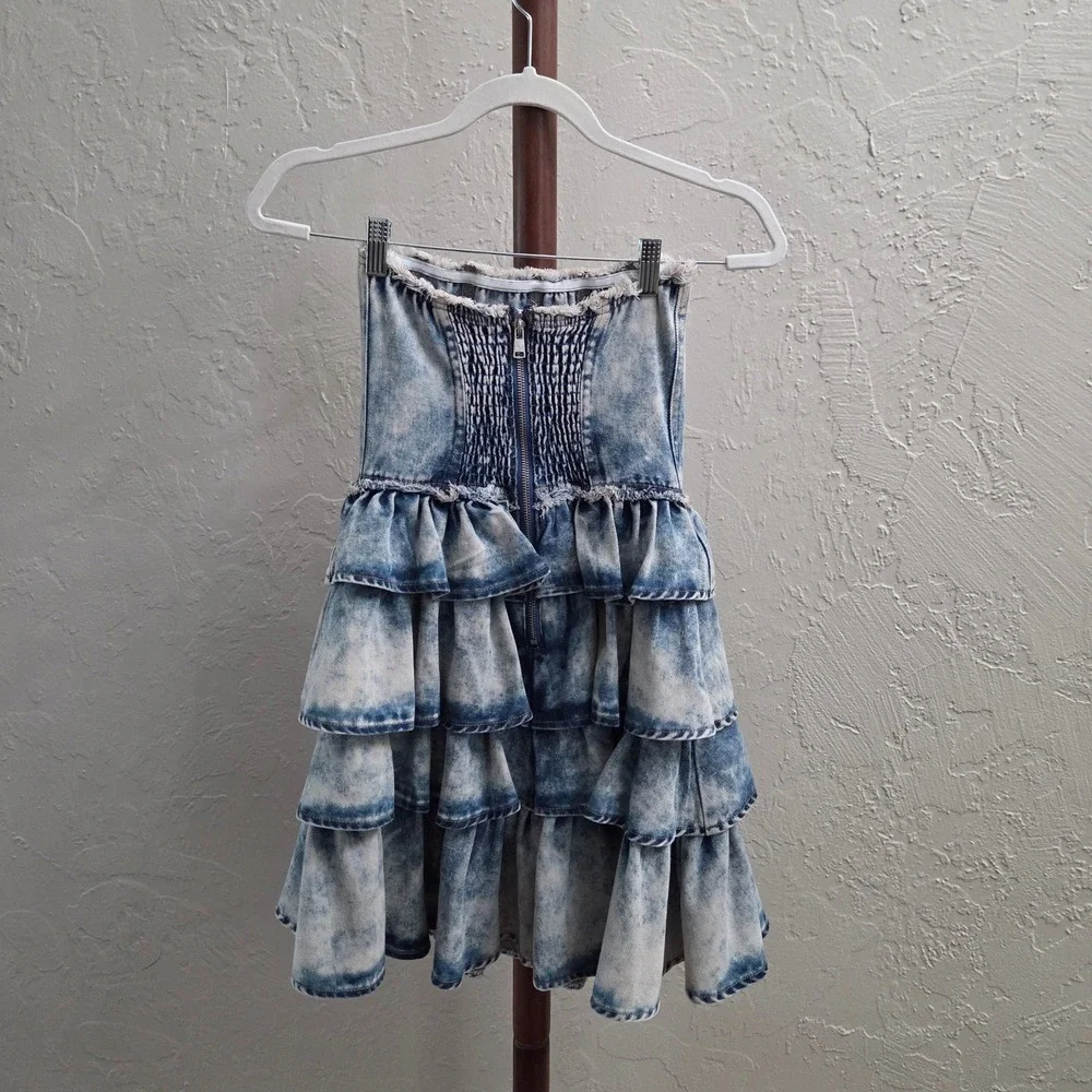 D182. Acid‎ Wash Tiered Denim Strapless Smocked Dress